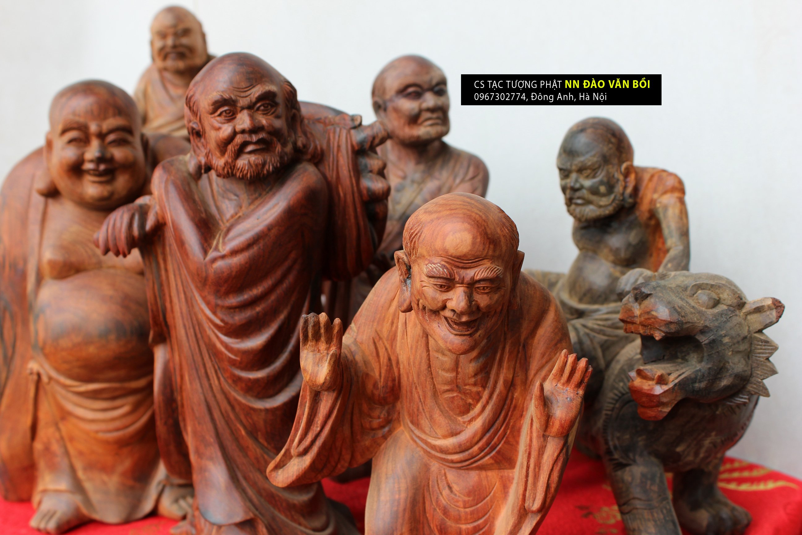 Tượng Thập bát La Hán gỗ trắc