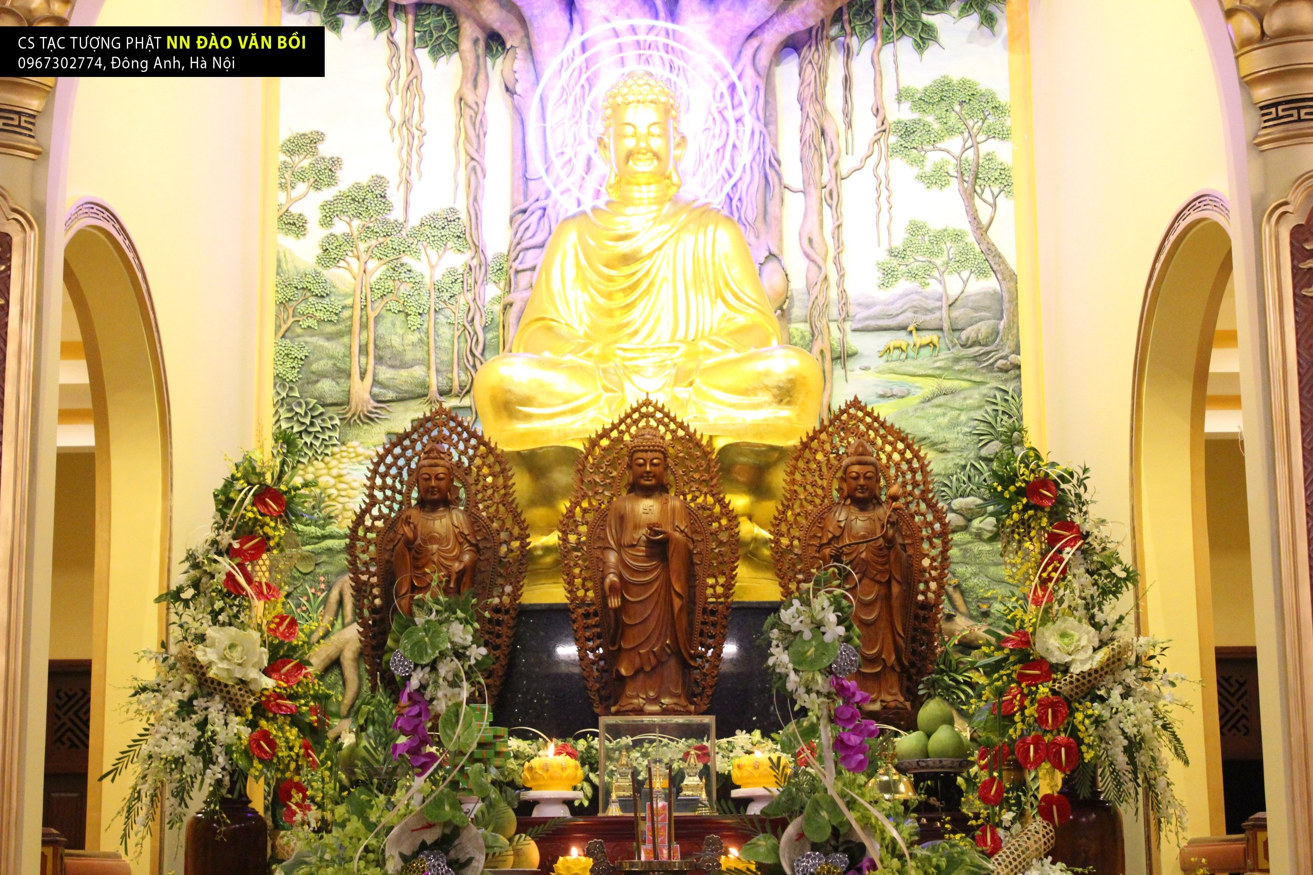 Bộ tượng Tây Phương Tam thánh gỗ Hương nguyên khối, cao 1.95m tại Chánh điện chùa Vạn Phước
