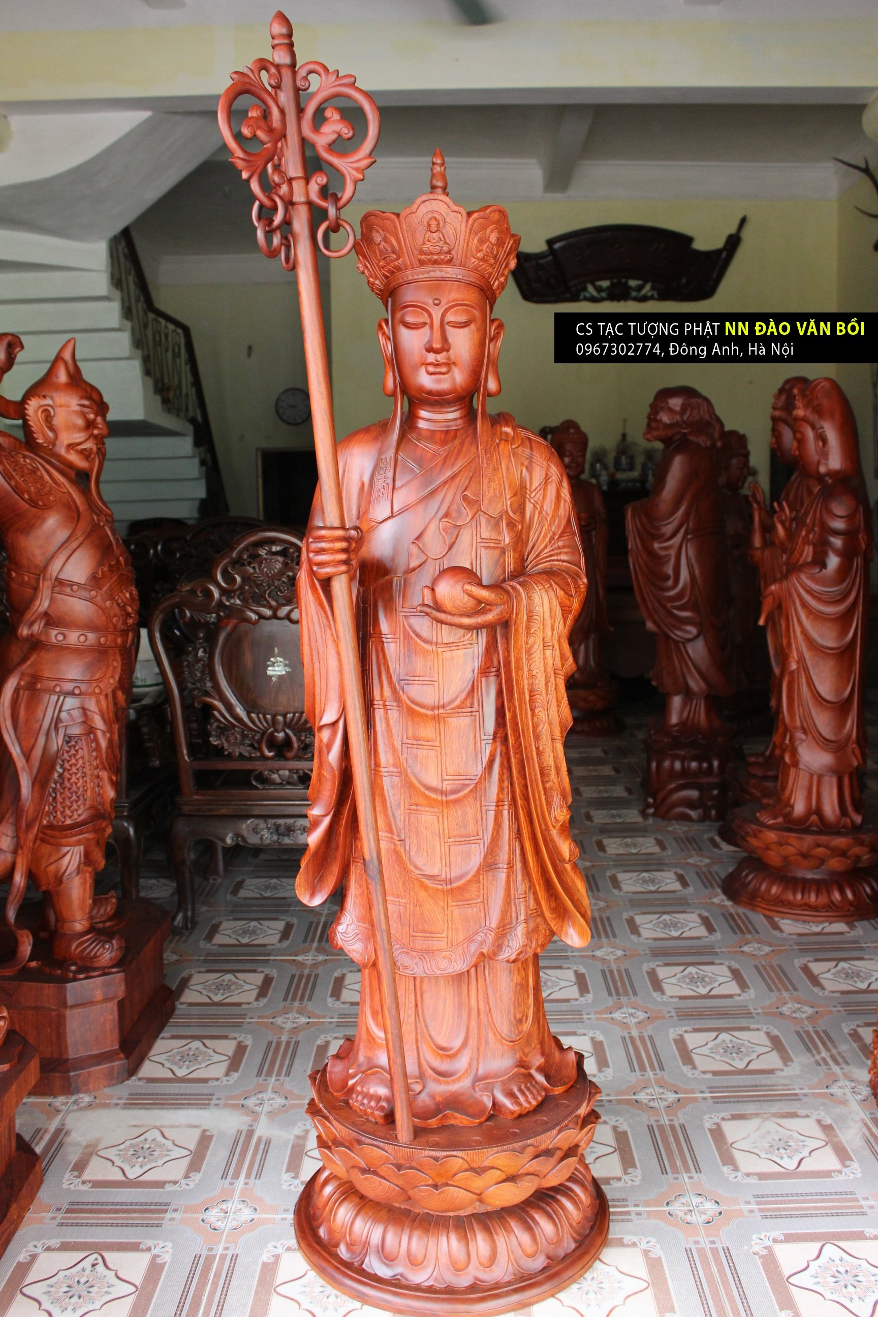 Tôn tượng Địa tạng Bồ tát gỗ Hương nguyên khối cao 1.6m