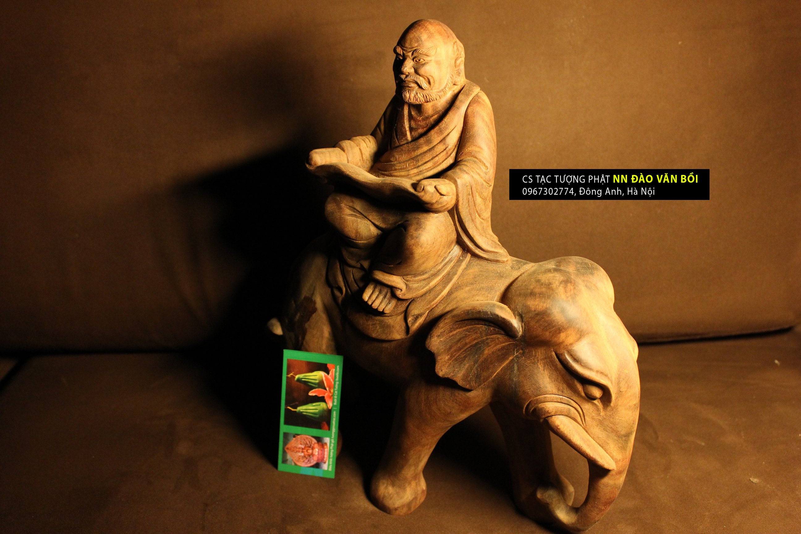 Tượng La Hán Kỵ Tượng gỗ trắc